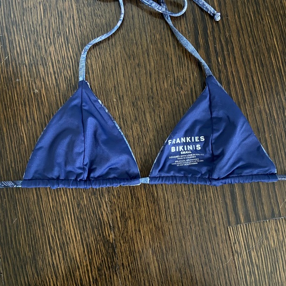 frankie’s bikinis triangle top in blue jean - Picture 3 of 4
